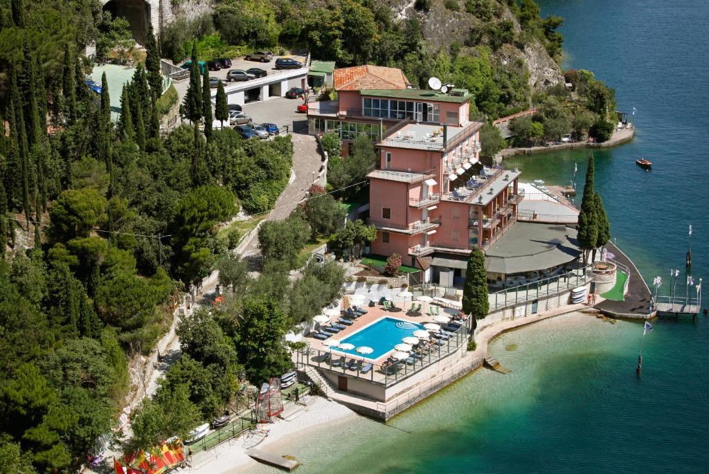 Hotel Capo Reamol Limone sul Garda Exterior photo