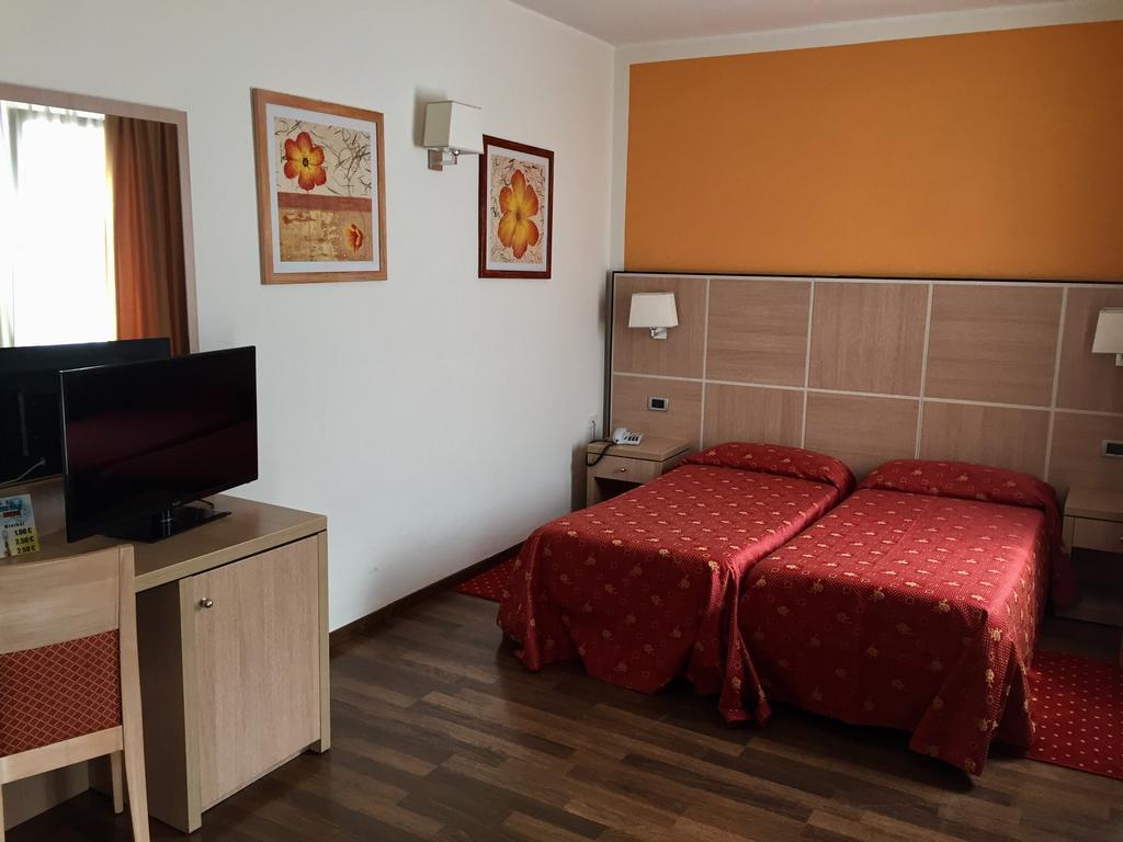 Hotel Capo Reamol Limone sul Garda Exterior photo